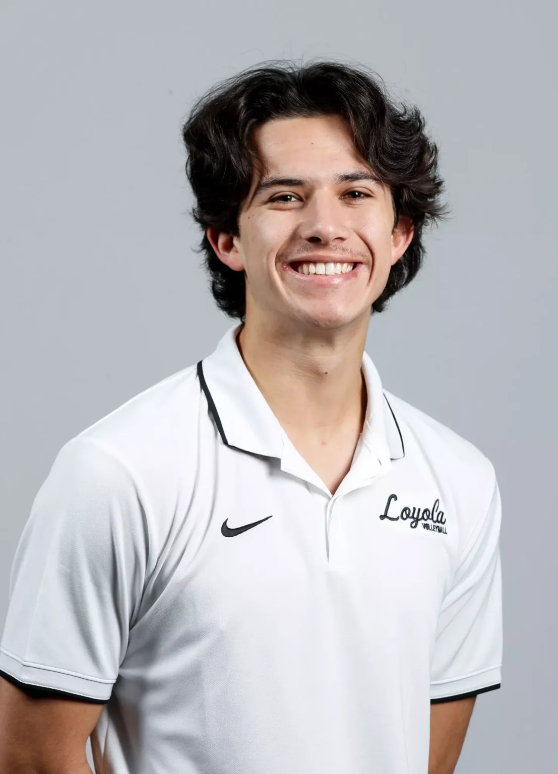 découvrez jj sowa, star du volley-ball masculin de loyola, reconnu pour ses performances exceptionnelles et son impact majeur dans l'équipe.